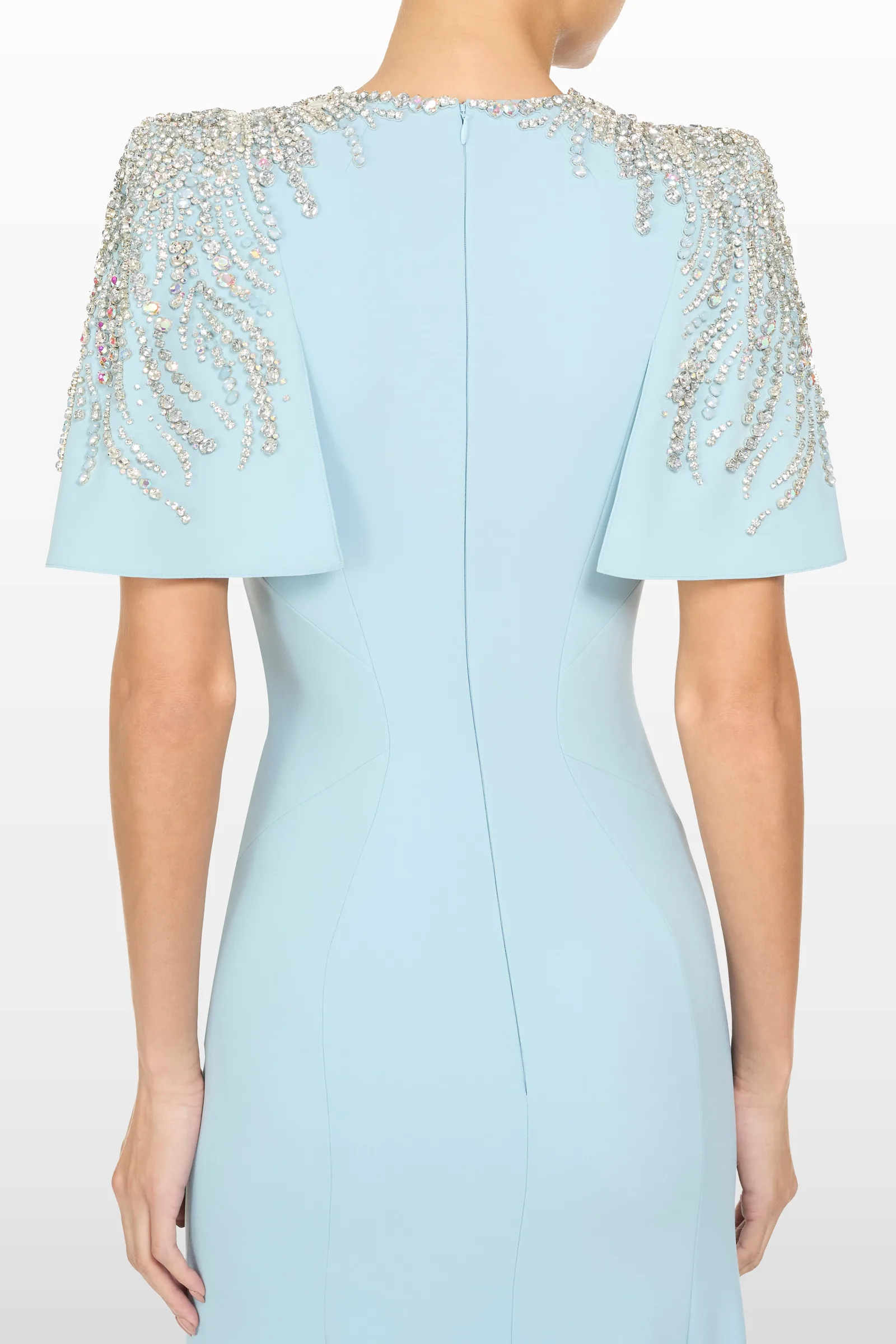 theeve-albania-petal-bluebird_4